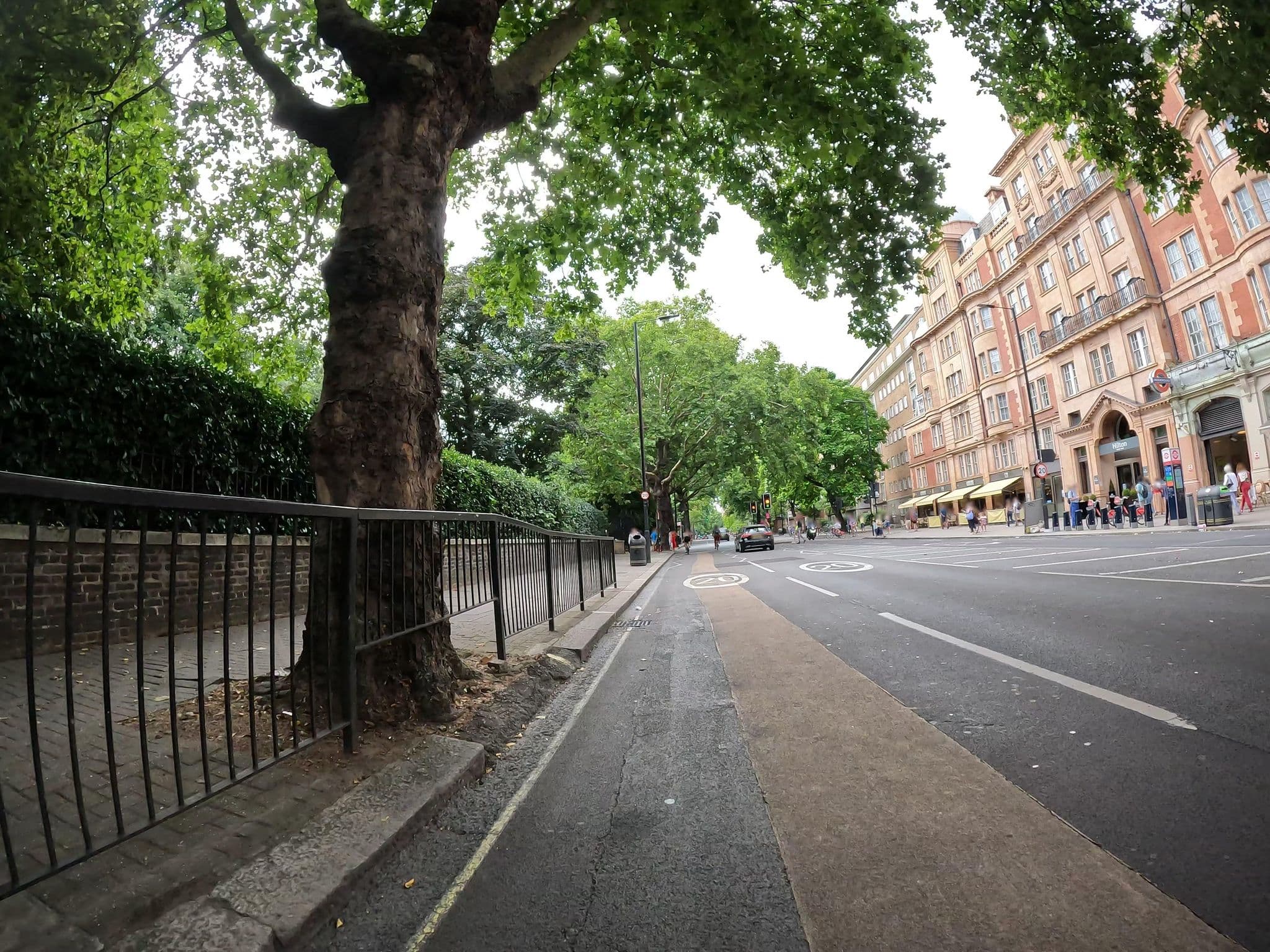 Street view near Hilton London Hyde Park, Bayswater — © erias (CC BY-SA · Mapillary)