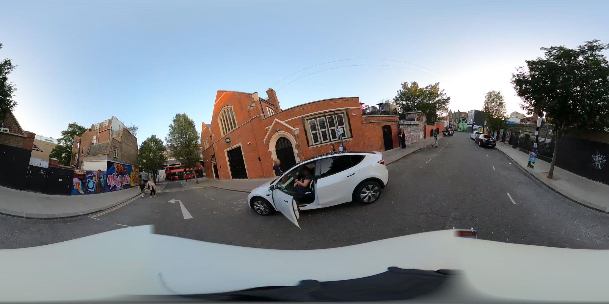 Street view near Union Apartments, Camden Town — © NatchaponJ (CC BY-SA · Mapillary)