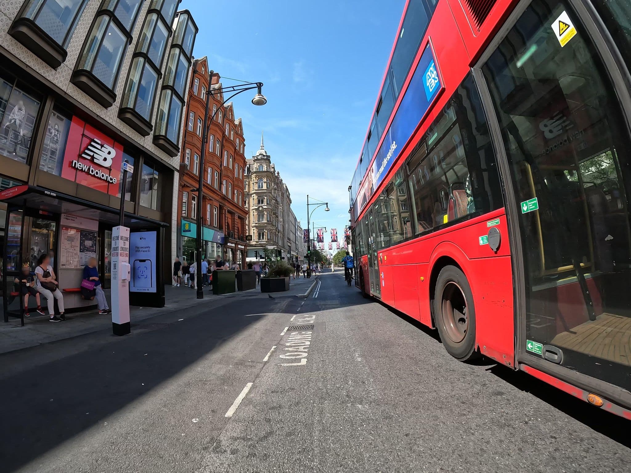 Street view near cumberland hotel-oxford, West End — © erias (CC BY-SA · Mapillary)