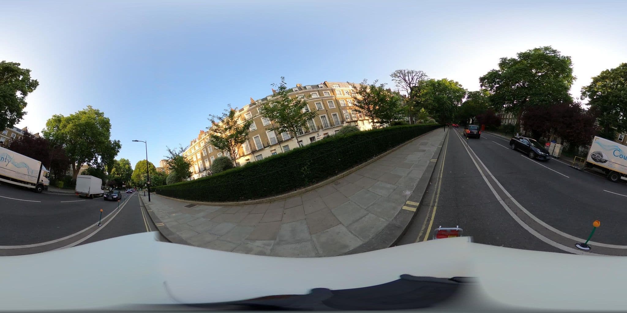 Street view near hotelli sänky😍🇬🇧, Hyde Park — © NatchaponJ (CC BY-SA · Mapillary)