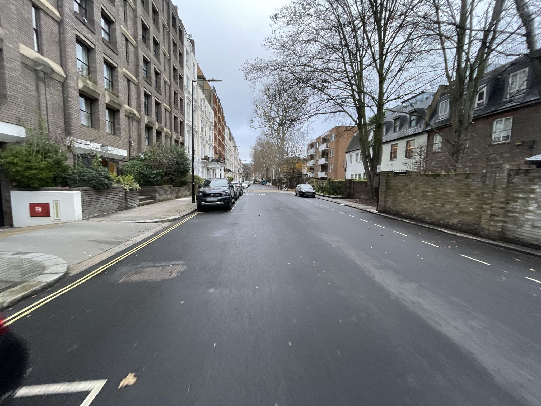Street view near York Hotel Restaurant, Lancaster Gate — © asturksever (CC BY-SA · Mapillary)