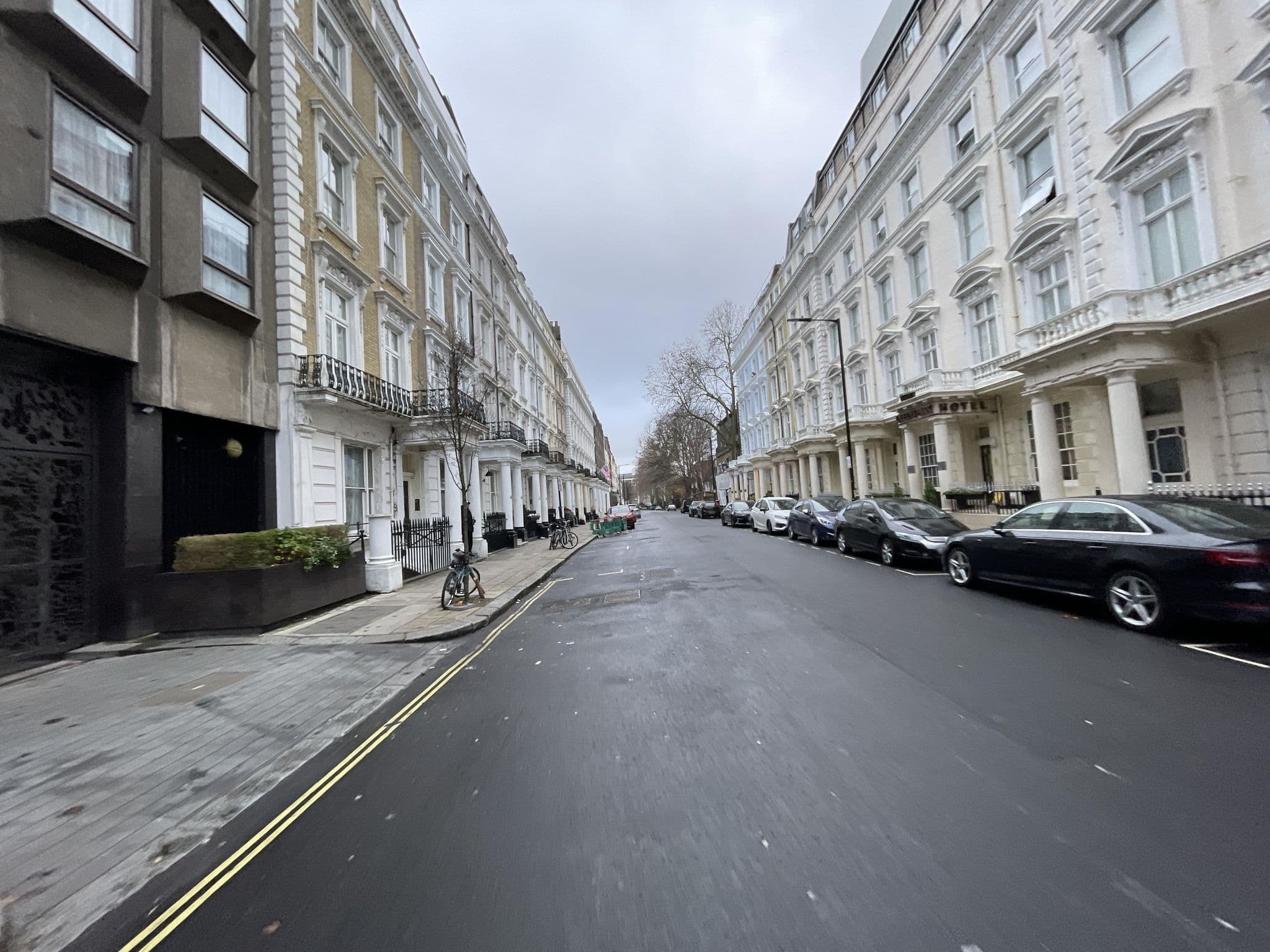 Street view near Astor's Quest Hotel, Bayswater — © asturksever (CC BY-SA · Mapillary)
