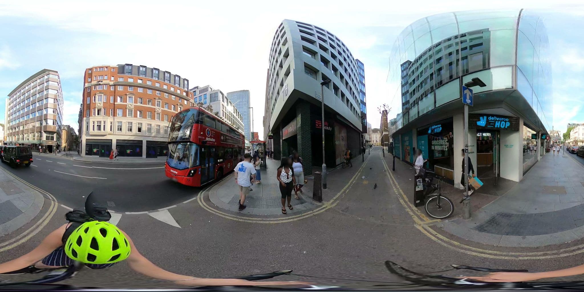 Street view near Everest Base Camp Trek, Holborn — © cernbyln (CC BY-SA · Mapillary)