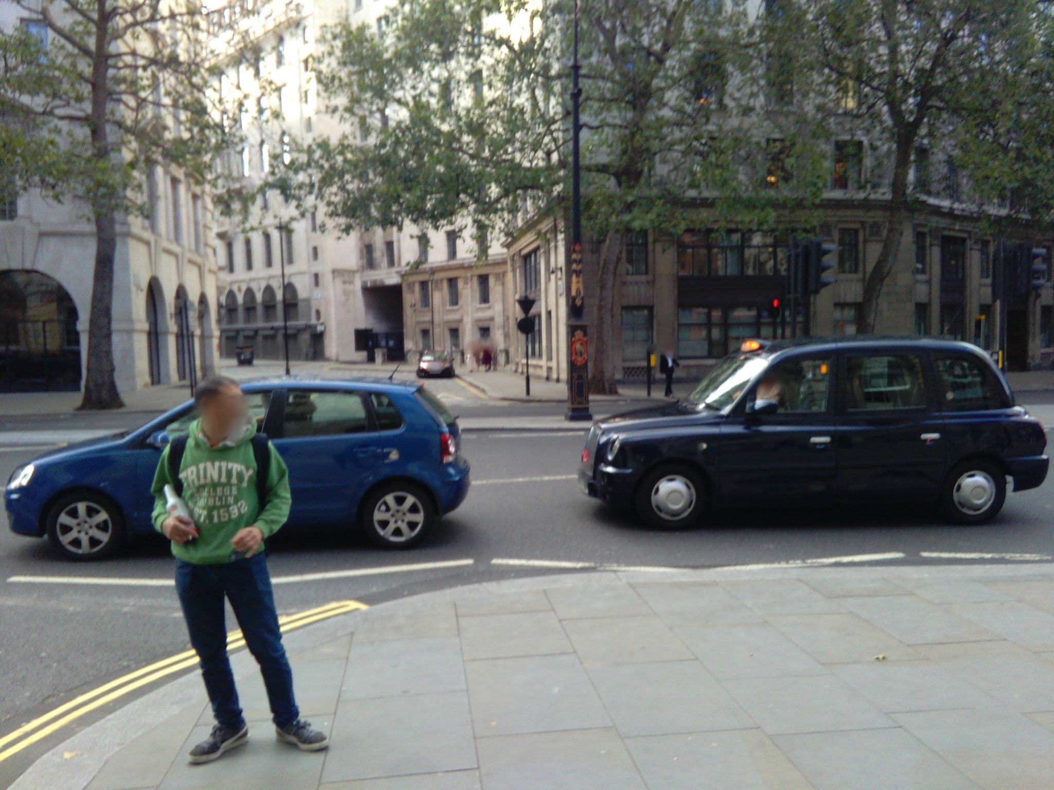 Street view near Apple Apartments The Strand, London — © ris (CC BY-SA · Mapillary)