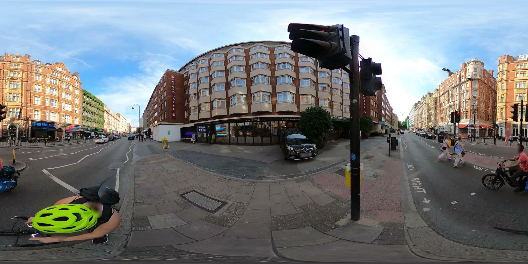 Street view near Bedfort Hotel, Holborn — © cernbyln (CC BY-SA · Mapillary)