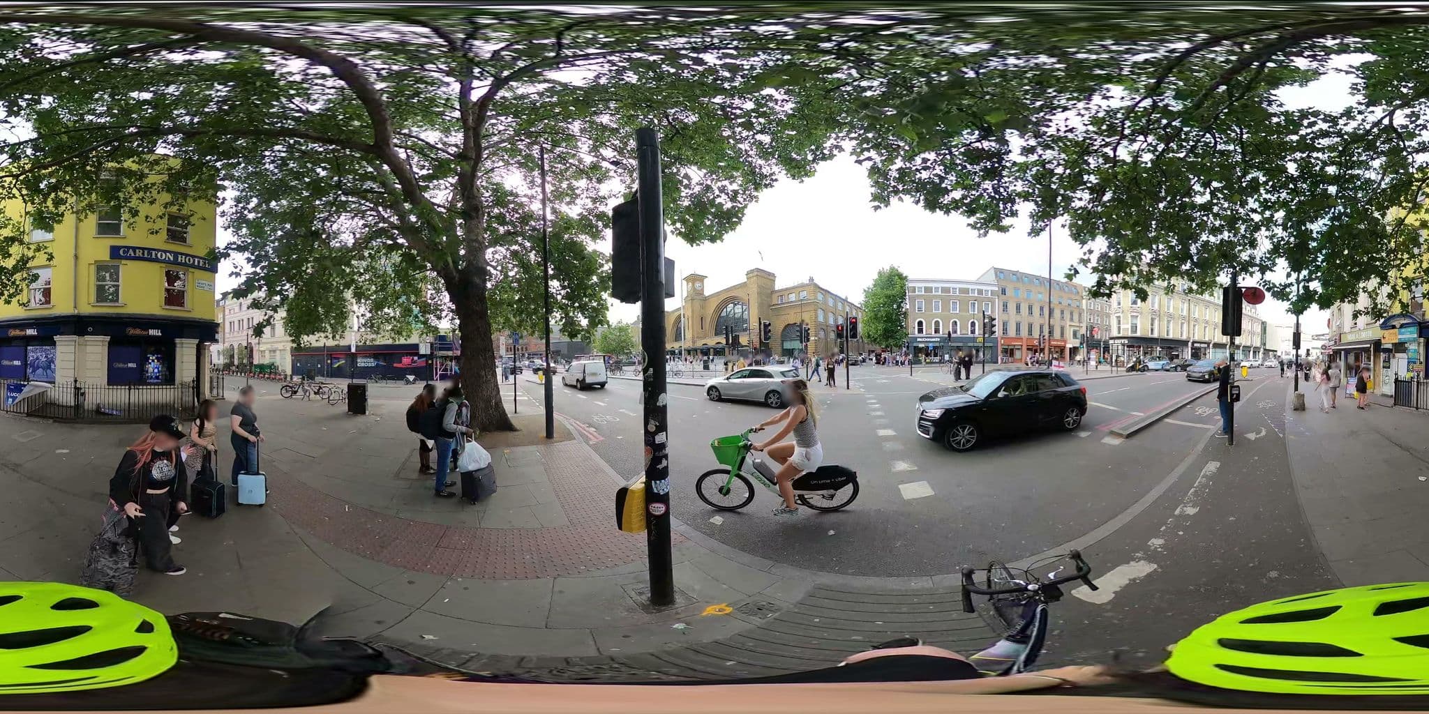 Street view near Number One, King's Cross — © cernbyln (CC BY-SA · Mapillary)