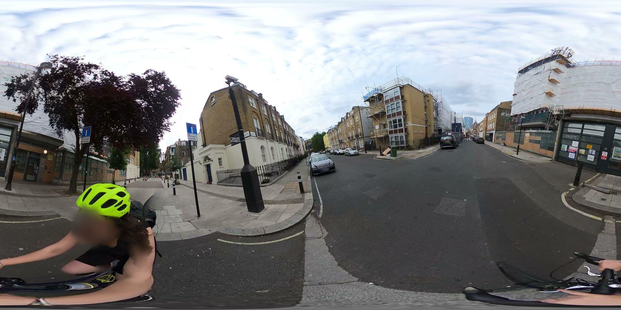 Street view near Concept Studio Apartments, King's Cross — © cernbyln (CC BY-SA · Mapillary)
