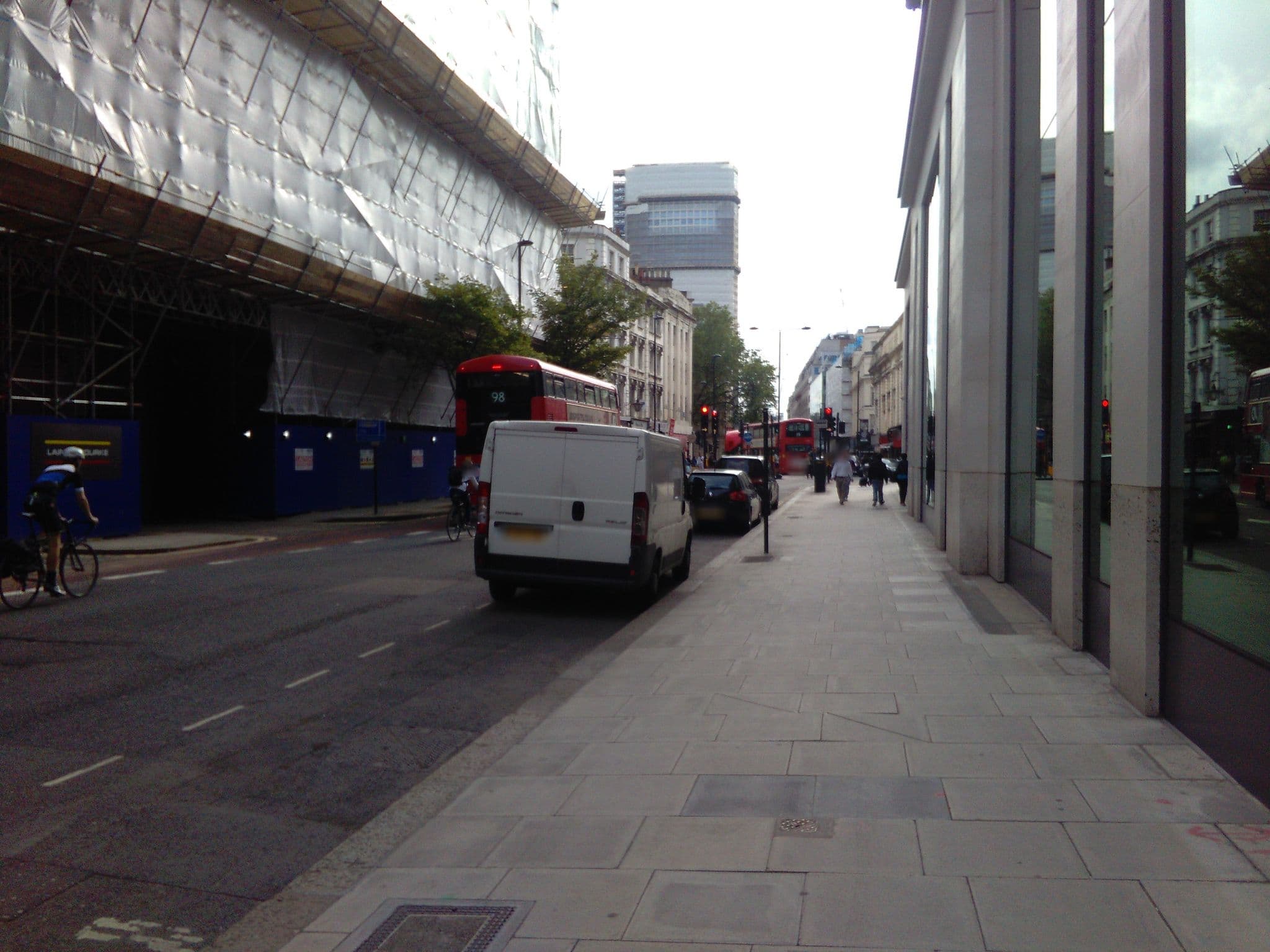 Street view near Thistle Holborn Hotel, Holborn — © ris (CC BY-SA · Mapillary)