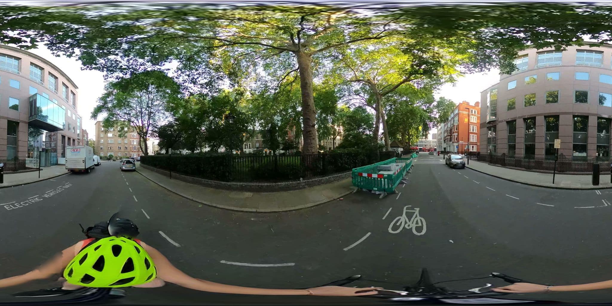 Street view near Lincoln Pensions, Holborn — © cernbyln (CC BY-SA · Mapillary)