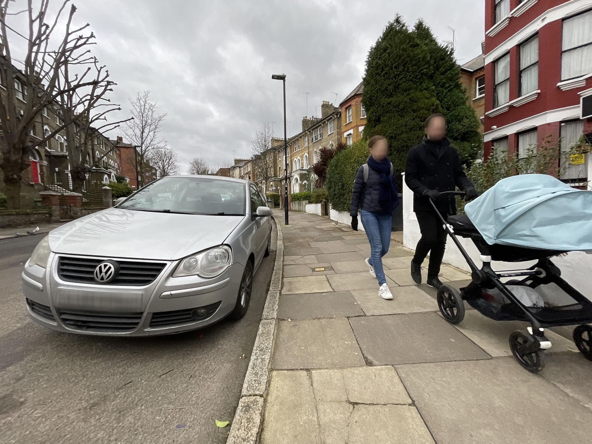 Street view near Lodge 33, Holloway — © gness (CC BY-SA · Mapillary)