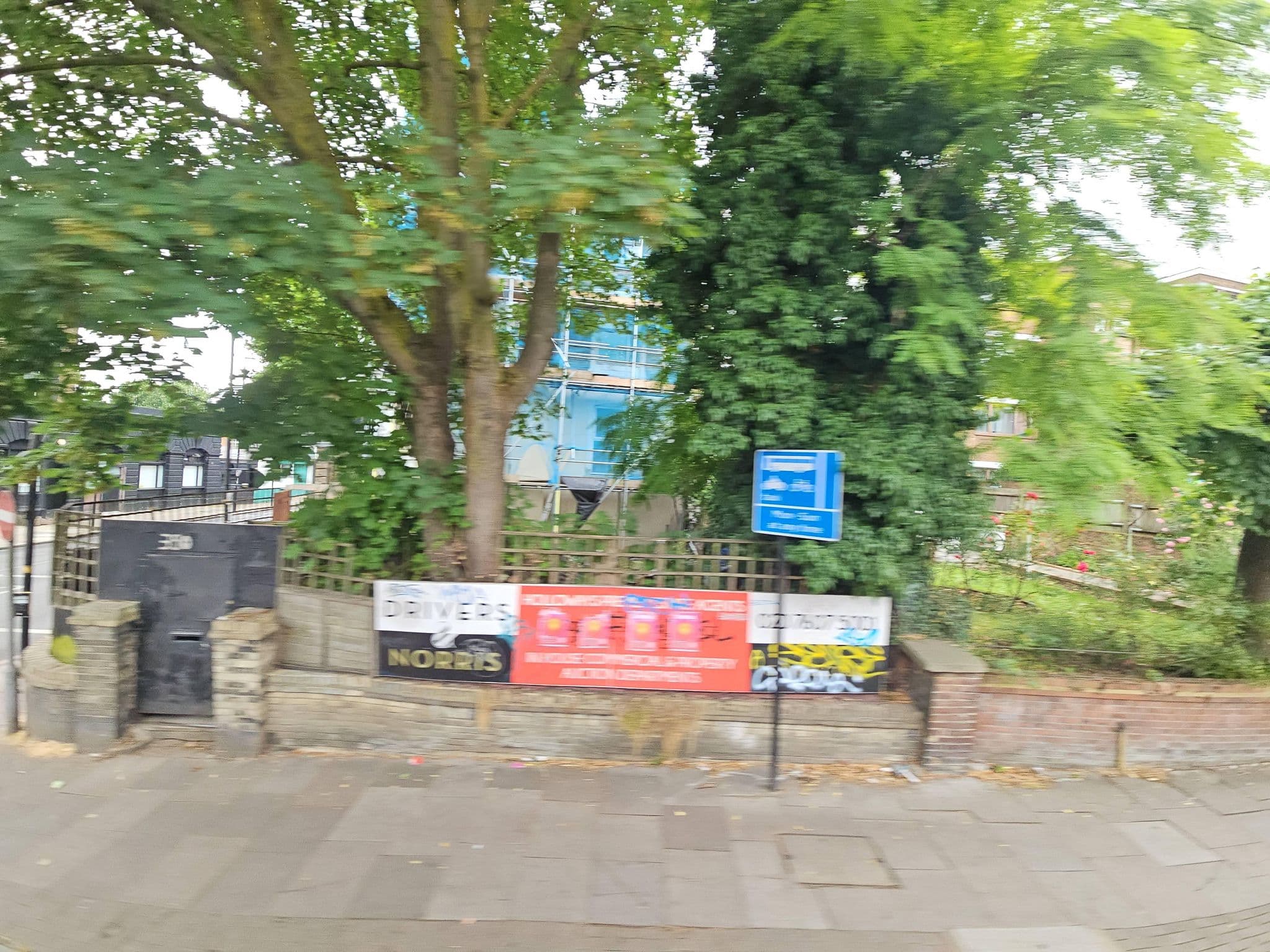 Street view near The Castle Bar Hotel, Holloway — © pbb (CC BY-SA · Mapillary)