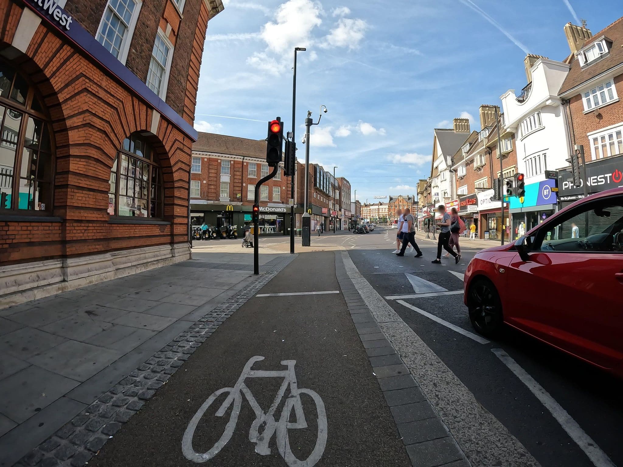 Street view near Top London Apartments, Palmers Green — © erias (CC BY-SA · Mapillary)
