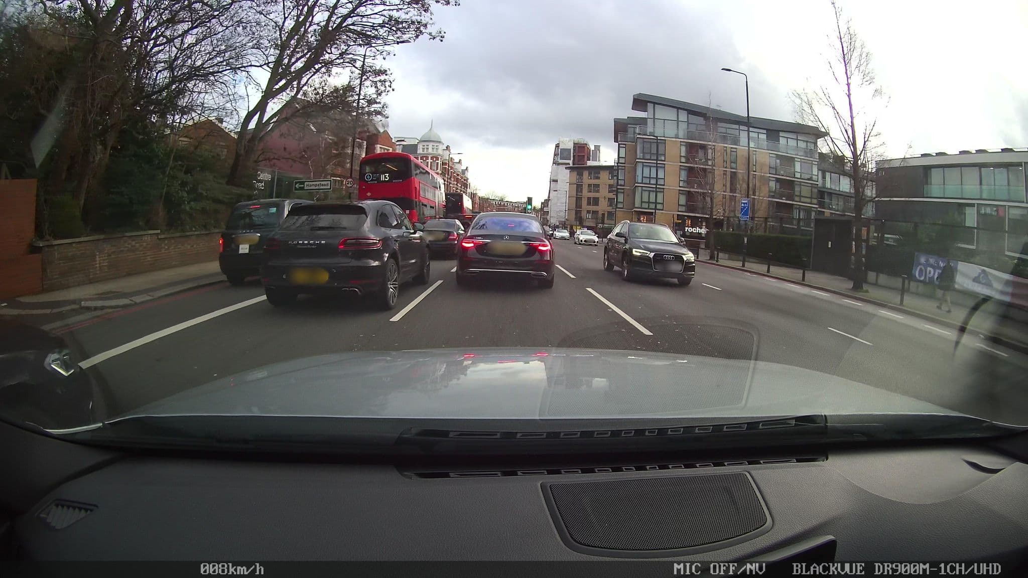 Street view near Lobby Quality Hotel, Kilburn — © Semir_Mapillary (CC BY-SA · Mapillary)