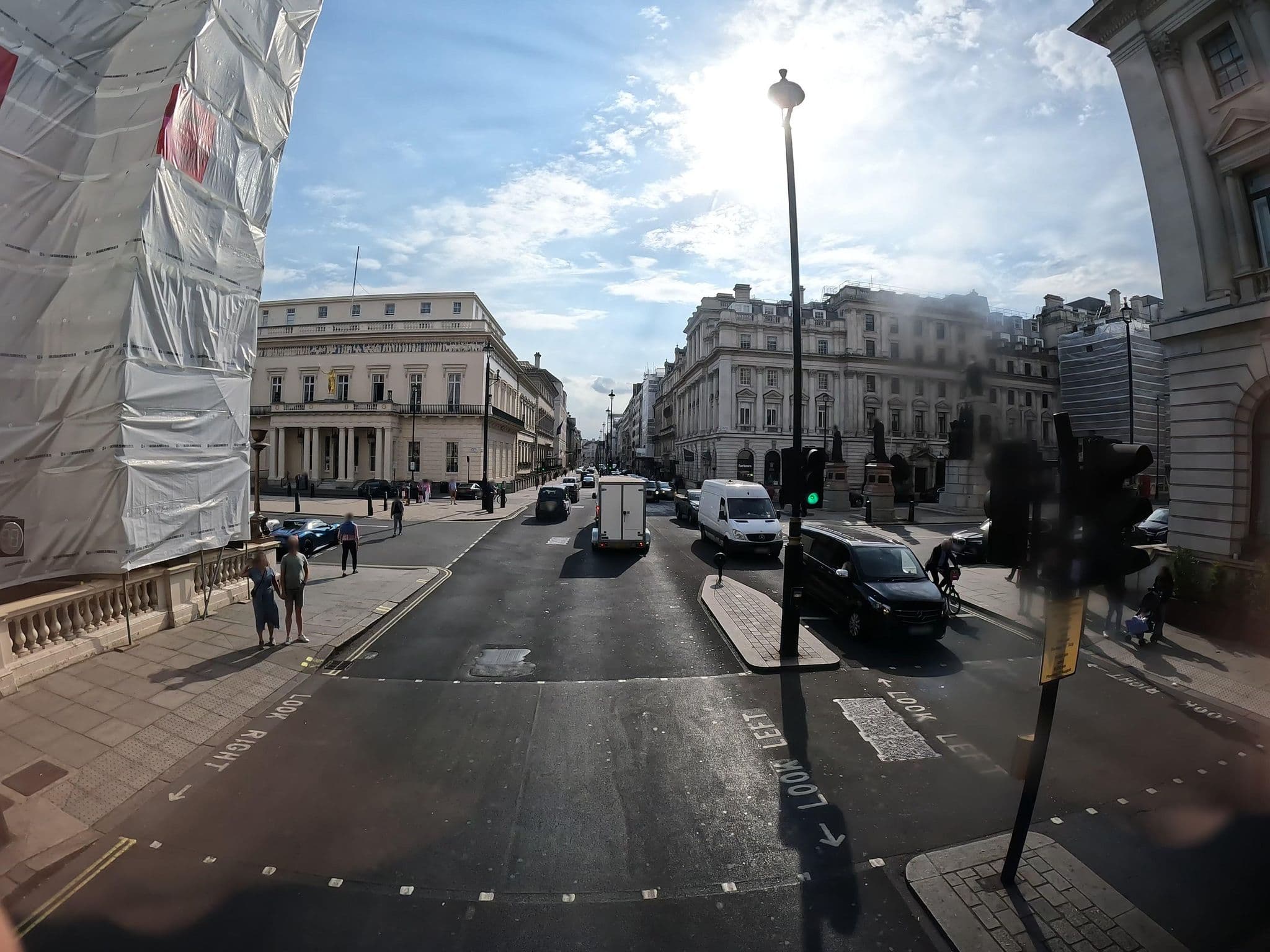 Street view near The Inn, City of London — © erias (CC BY-SA · Mapillary)