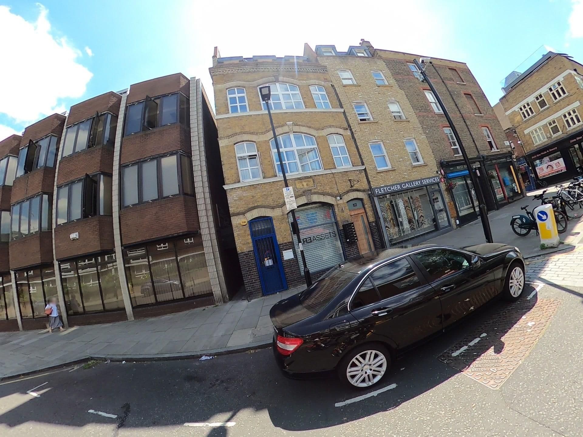 Street view near Apple Apartments Old Street, Barbican — © NatchaponJ (CC BY-SA · Mapillary)