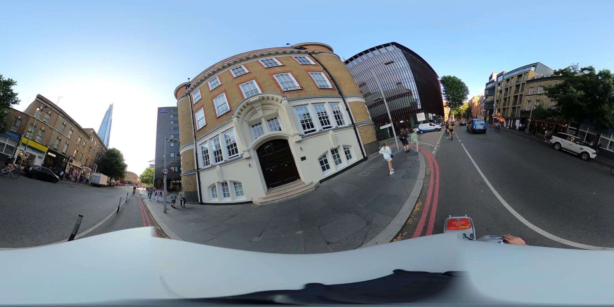 Street view near Tooley Street Apartments by Viridian Apartments, City of London — © NatchaponJ (CC BY-SA · Mapillary)