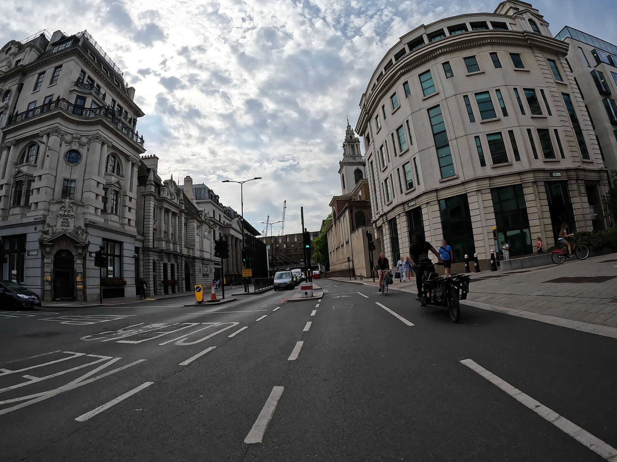 Street view near Great Eastern Hotel, Spitalfields — © erias (CC BY-SA · Mapillary)
