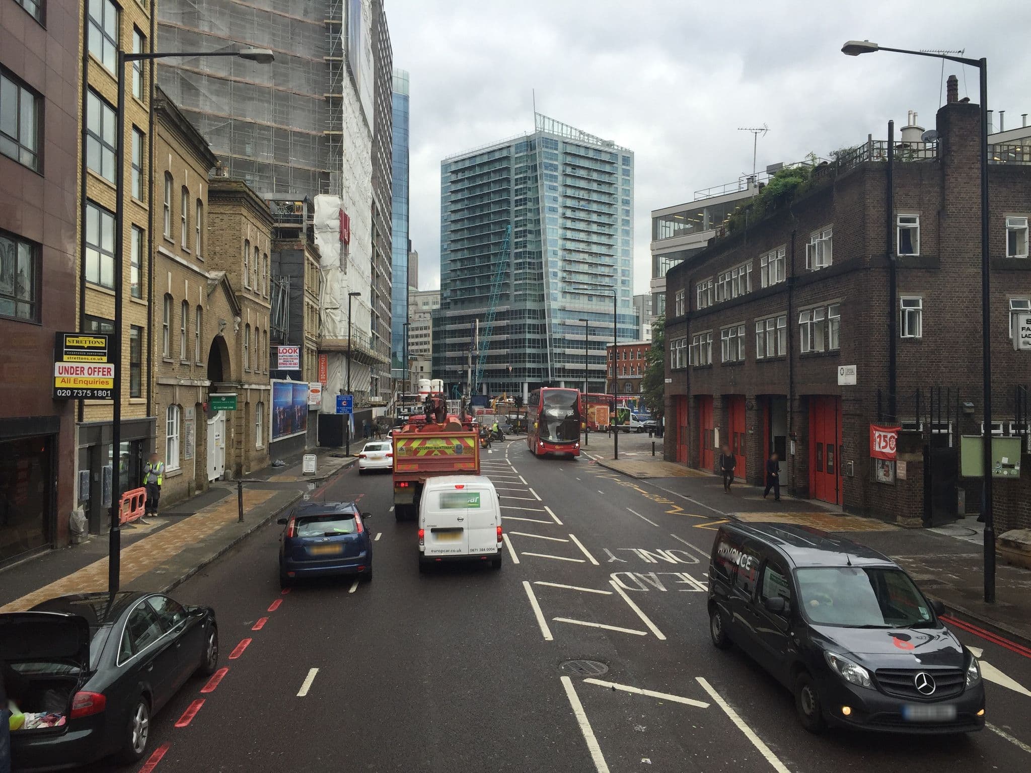Street view near cuckooz, Whitechapel — © mdroads (CC BY-SA · Mapillary)