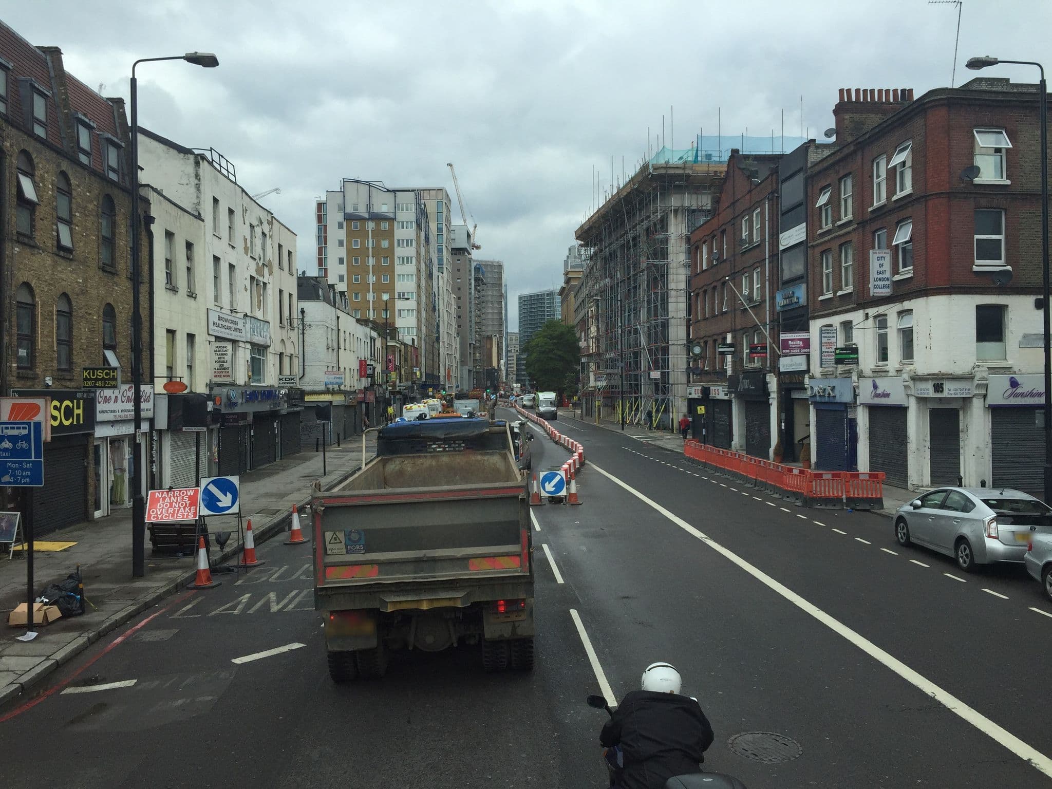 Street view near Commercial City Apartments, Whitechapel — © mdroads (CC BY-SA · Mapillary)