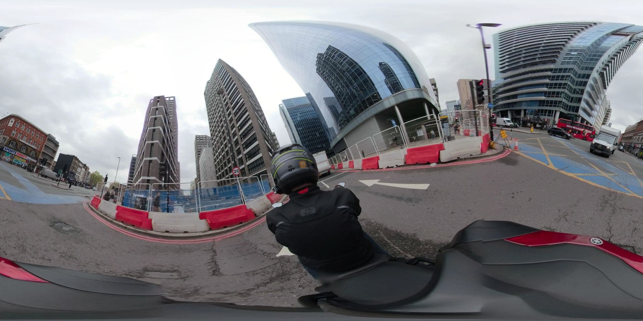 Street view near Aldgate Superior Apartments, Whitechapel — © wasd42 (CC BY-SA · Mapillary)