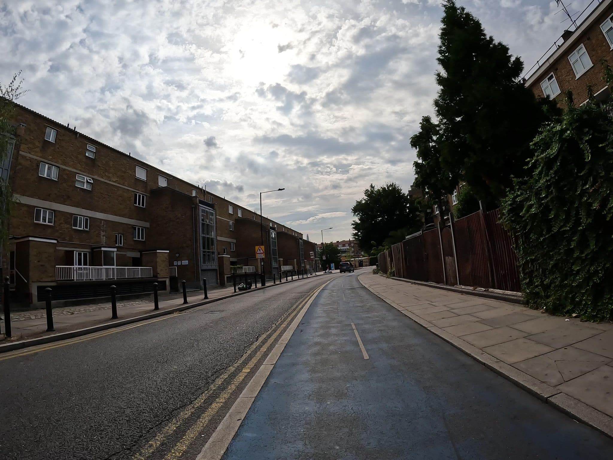 Street view near London Budget Maisonette, Shadwell — © erias (CC BY-SA · Mapillary)