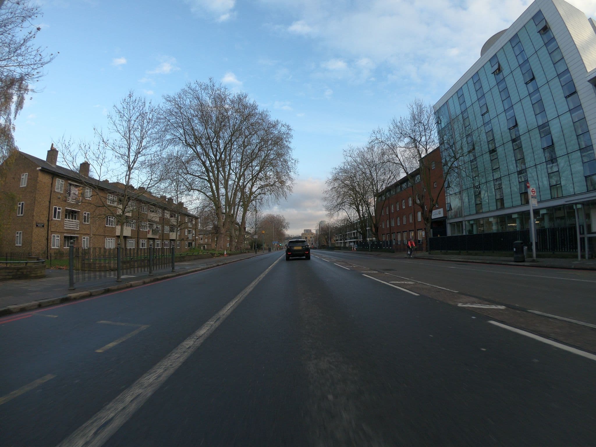 Street view near Davies Court, Poplar — © wasd42 (CC BY-SA · Mapillary)