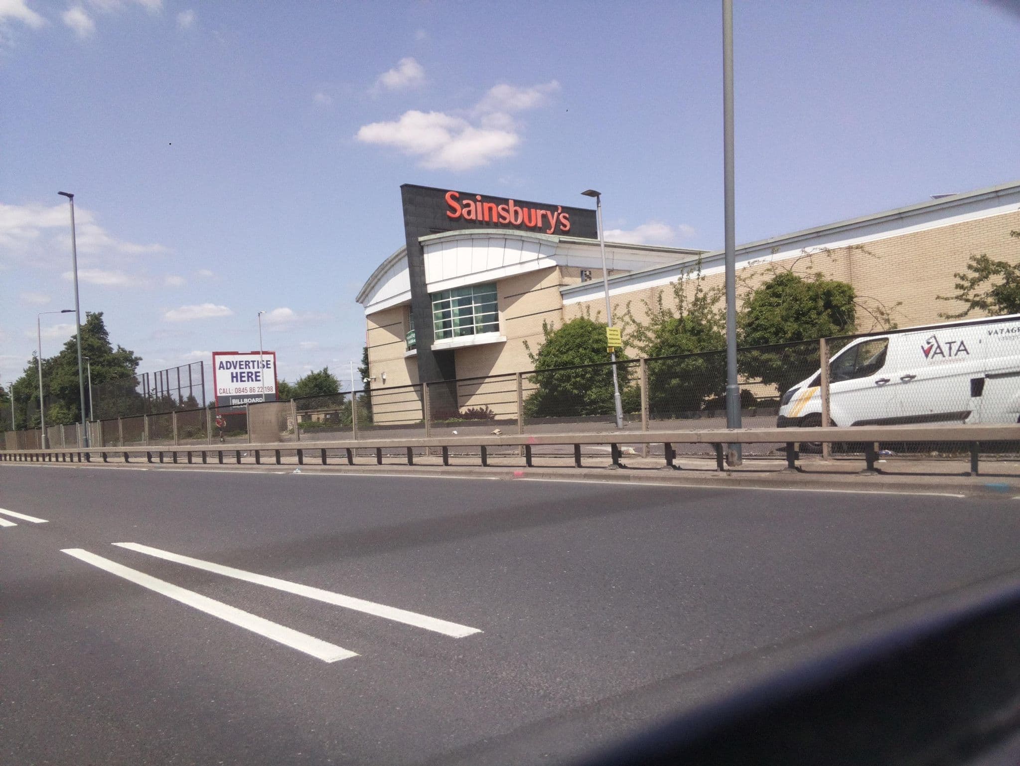 Street view near Somerston Hotel, Highams Park — © southglos (CC BY-SA · Mapillary)