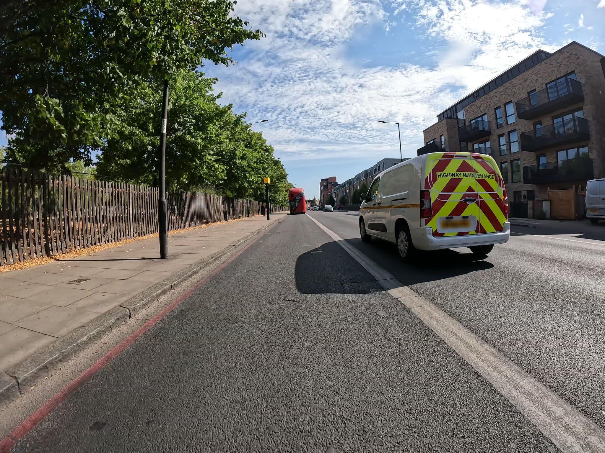Street view near Majestic Hotel, Stroud Green — © erias (CC BY-SA · Mapillary)