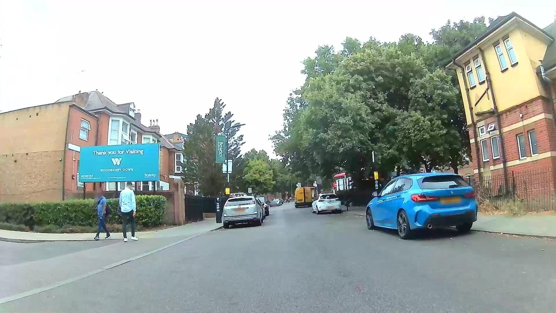 Street view near woodberry down hotel, Stroud Green — © rskedgell (CC BY-SA · Mapillary)