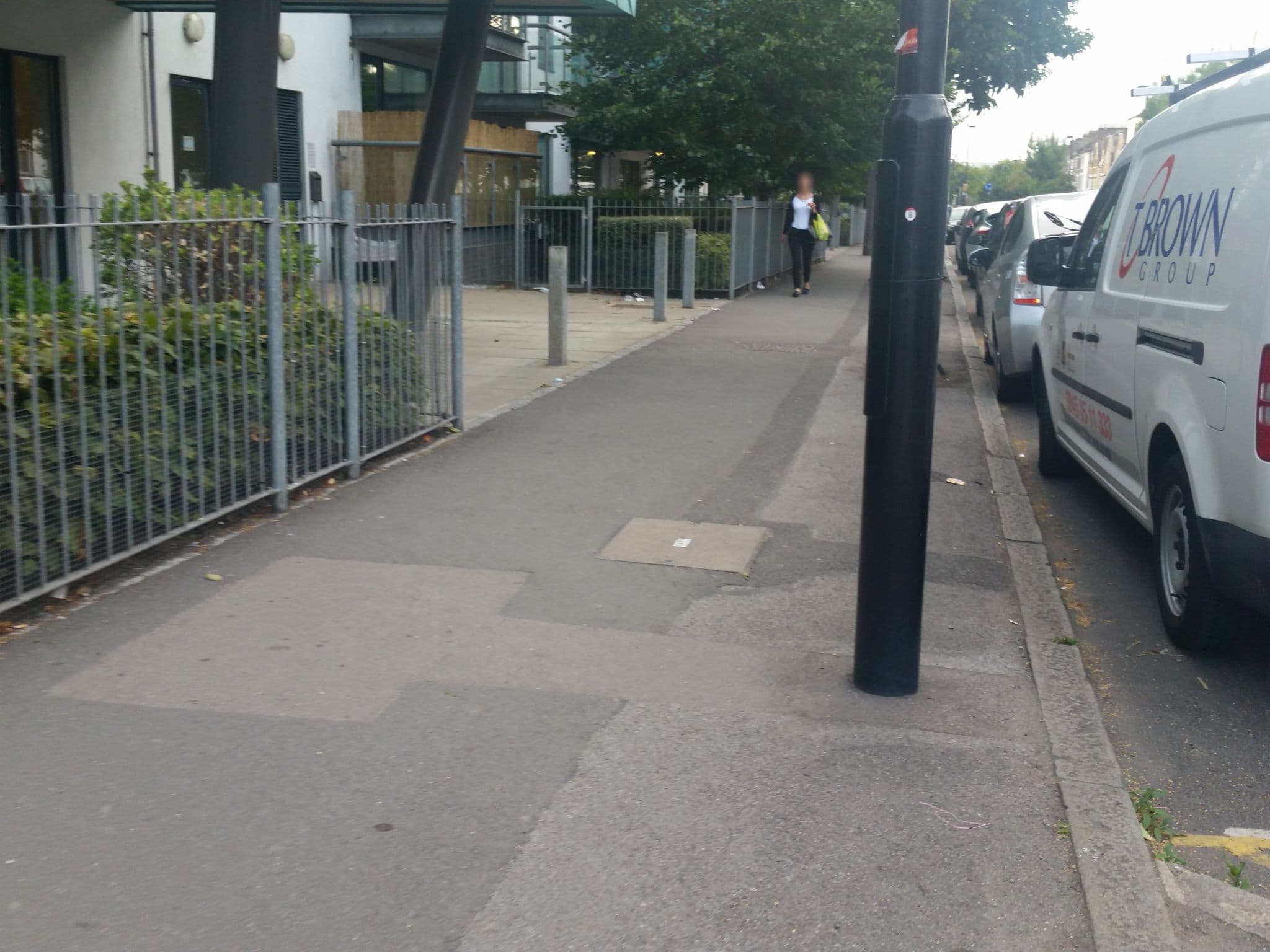 Street view near Drayton Park Hotel, Highbury — © matth81 (CC BY-SA · Mapillary)