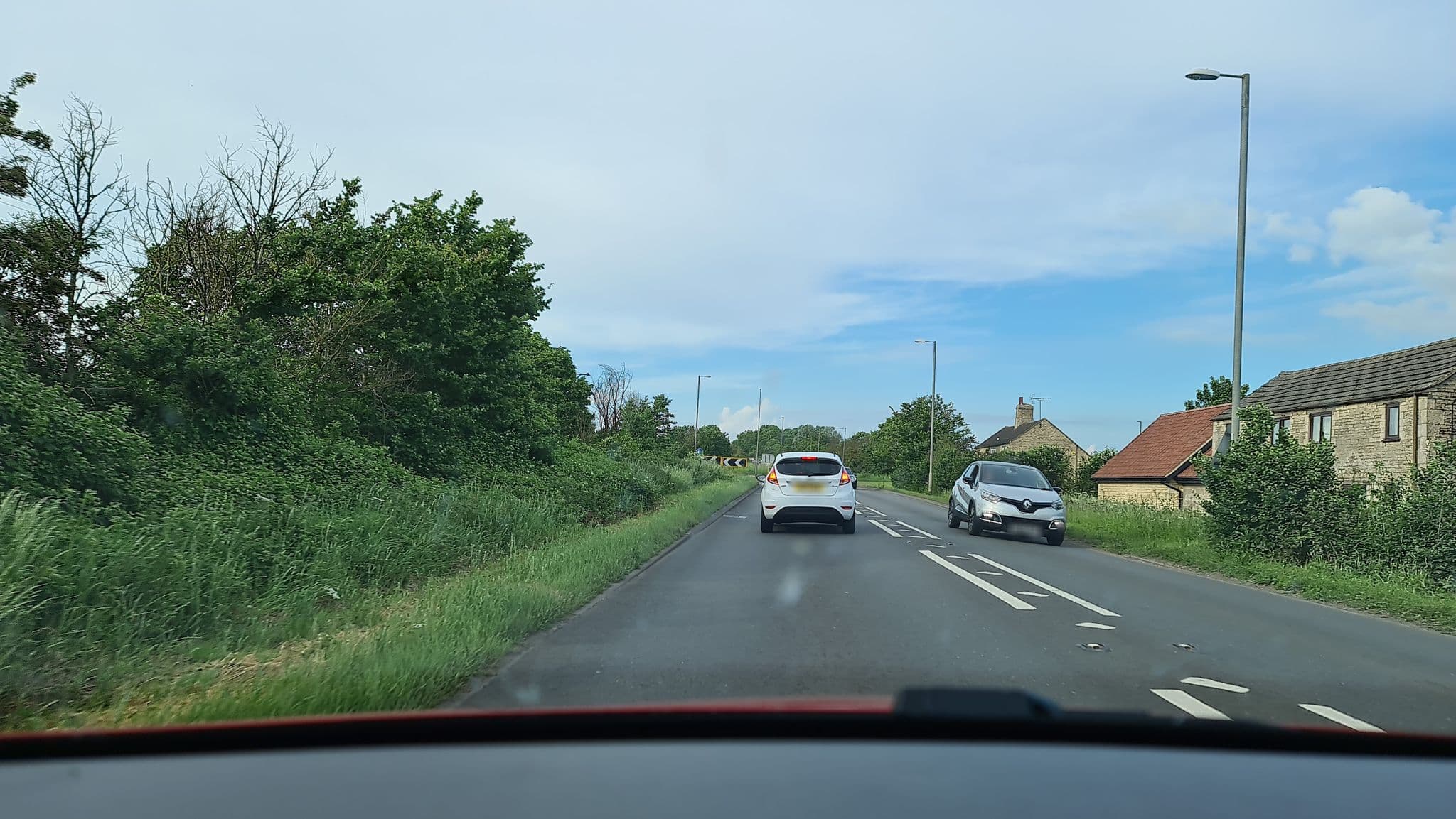Street view near The Horseshoes Bed & Breakfast Titchmarsh, Oundle — © alexanderar (CC BY-SA · Mapillary)