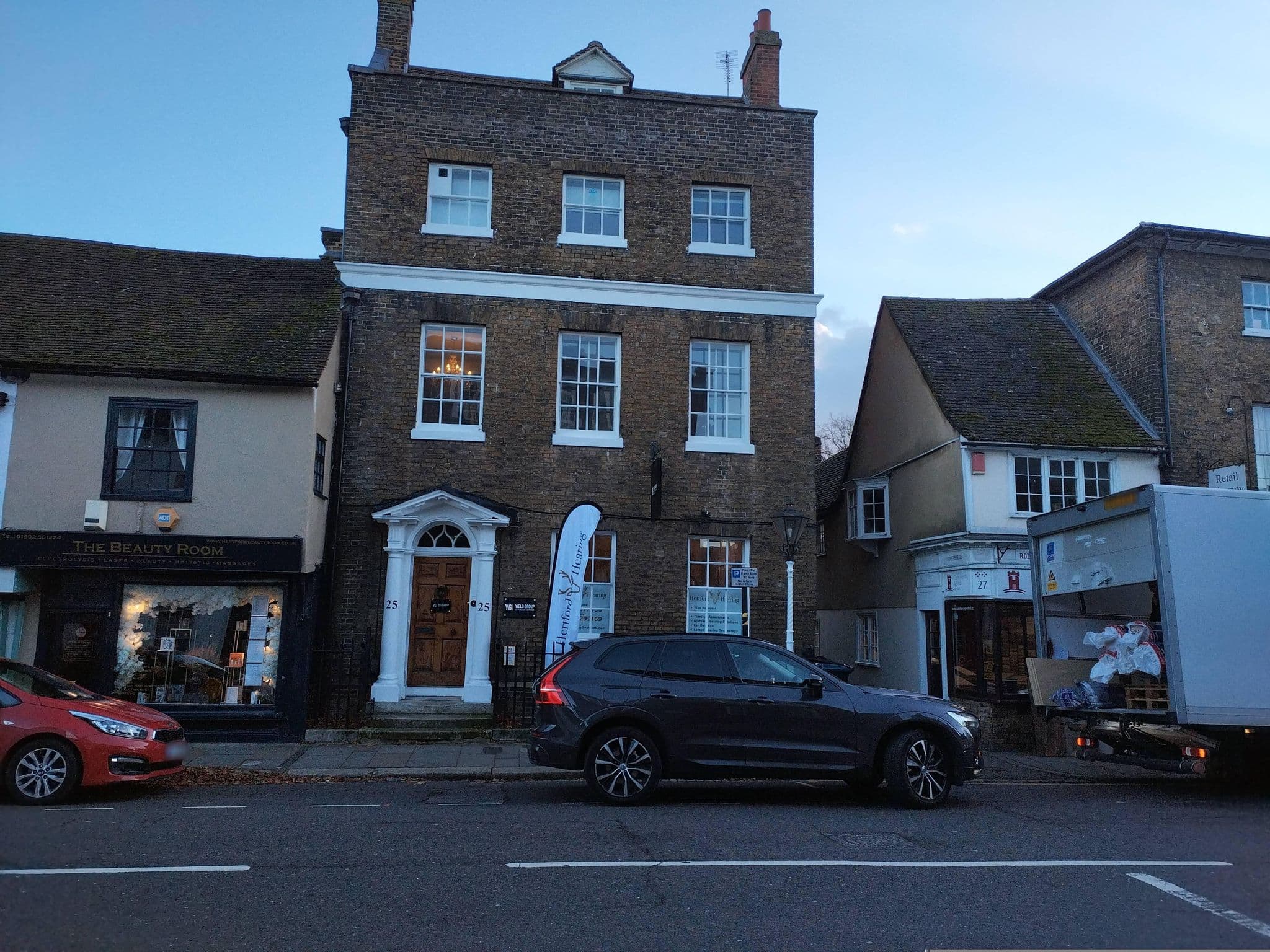 Street view near Rigsby's Guest House, Hertford — © tonys999 (CC BY-SA · Mapillary)