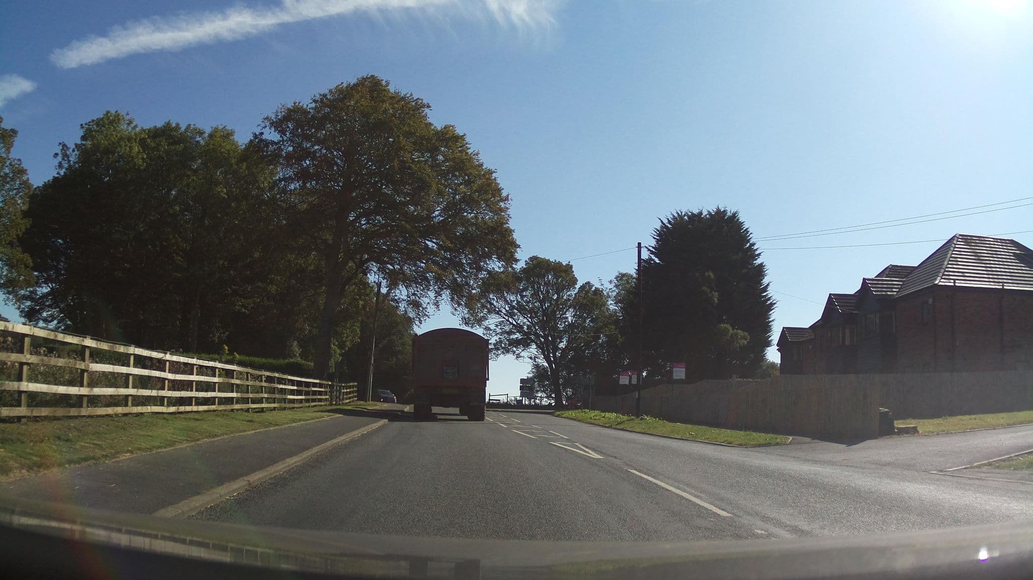 Street view near Deer Lodge, Bempton — © southglos (CC BY-SA · Mapillary)
