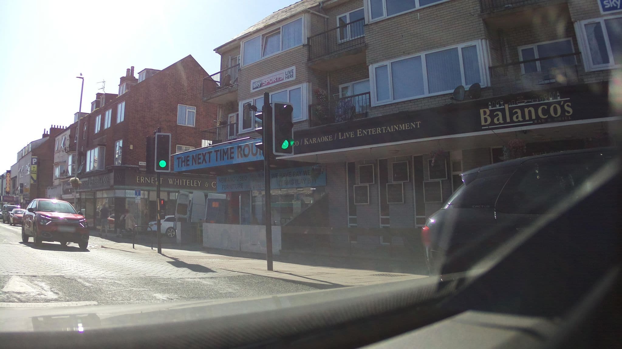 Street view near Crissella Holiday Flats, Bridlington — © southglos (CC BY-SA · Mapillary)