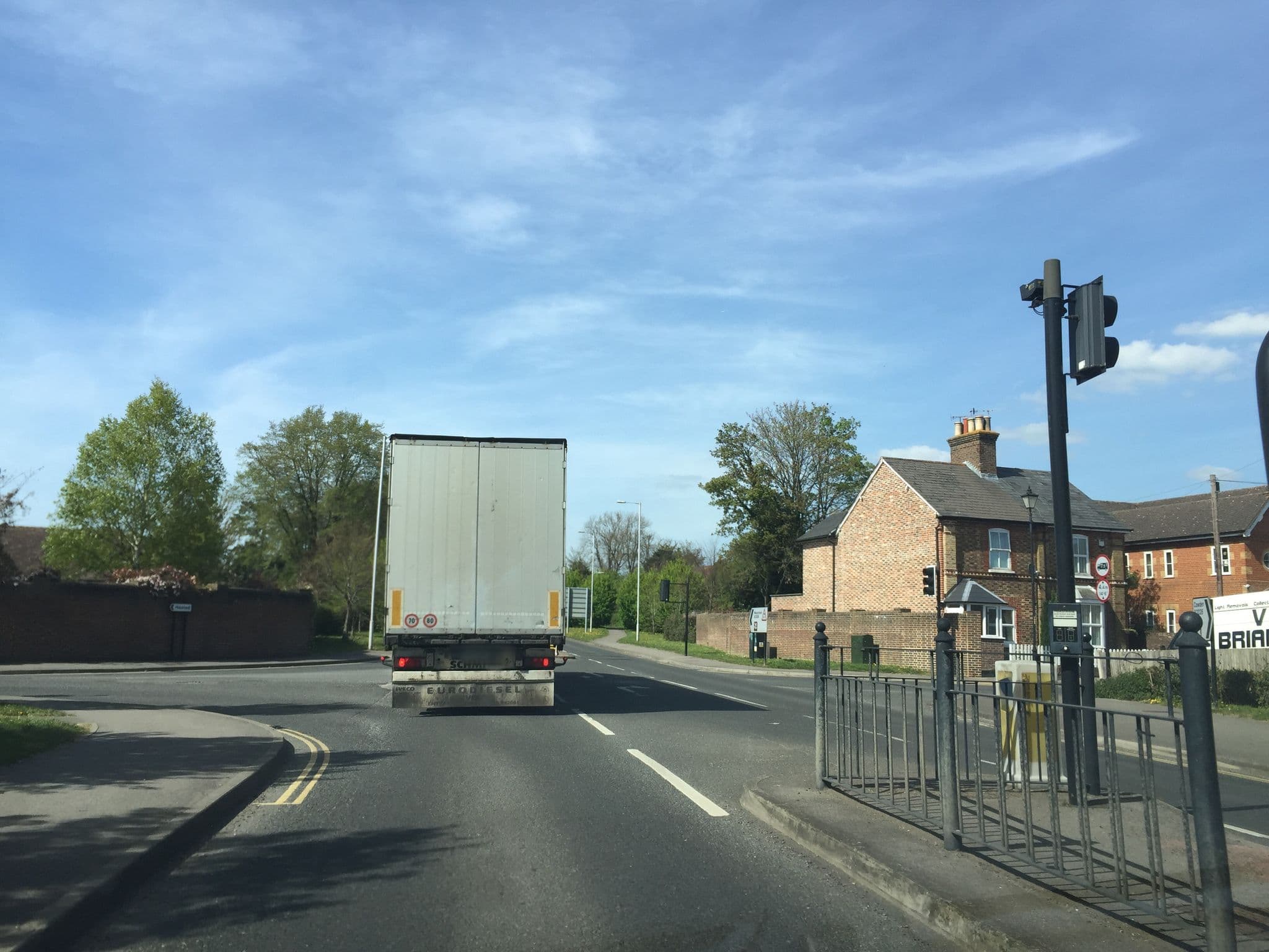 Street view near Taylour House Self-Catering, Edenbridge — © essexboy (CC BY-SA · Mapillary)