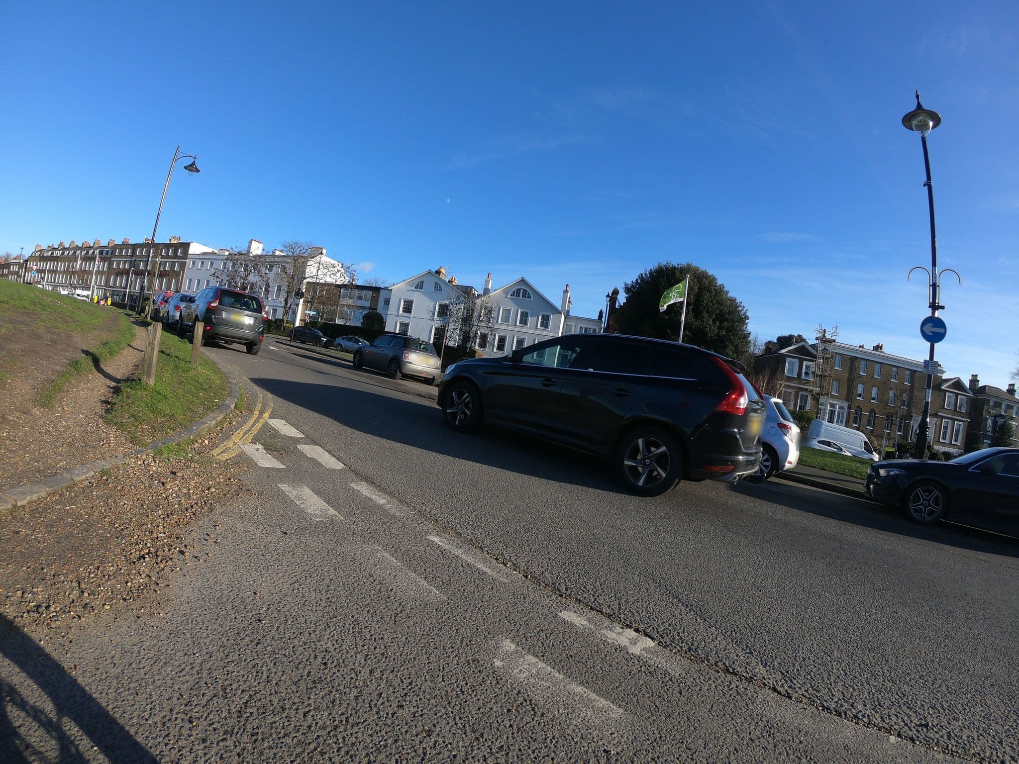 Street view near travelling, Blackheath — © wasd42 (CC BY-SA · Mapillary)