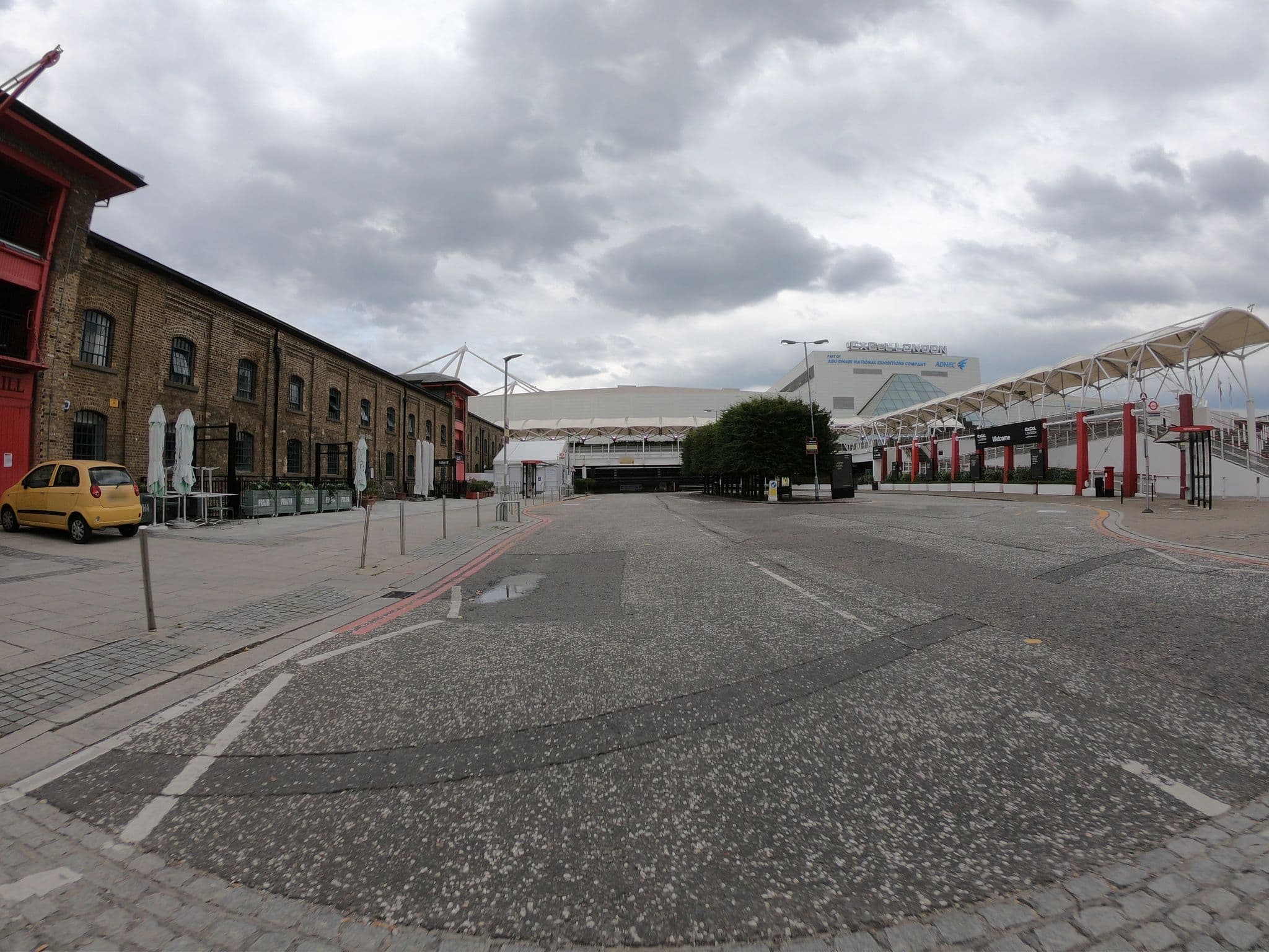 Street view near Fox Serviced Apartments, Canning Town — © wasd42 (CC BY-SA · Mapillary)