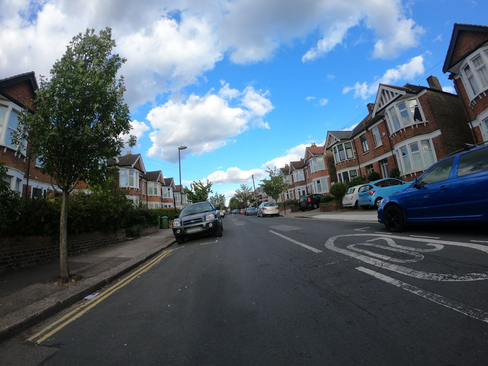 Street view near Boru House, Eltham — © paulbiv (CC BY-SA · Mapillary)