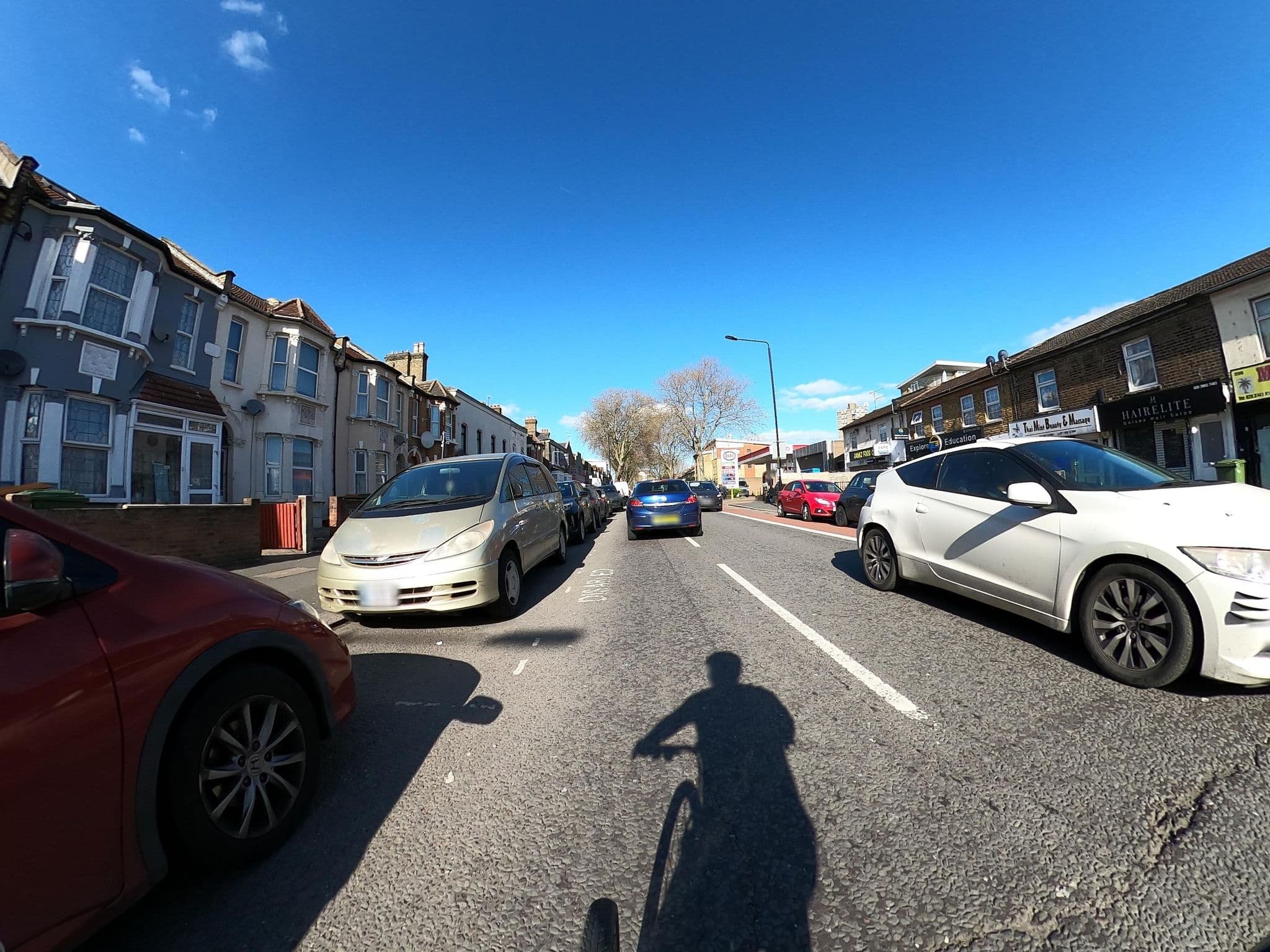 Street view near Excel Hotel, West Ham — © dankarran (CC BY-SA · Mapillary)