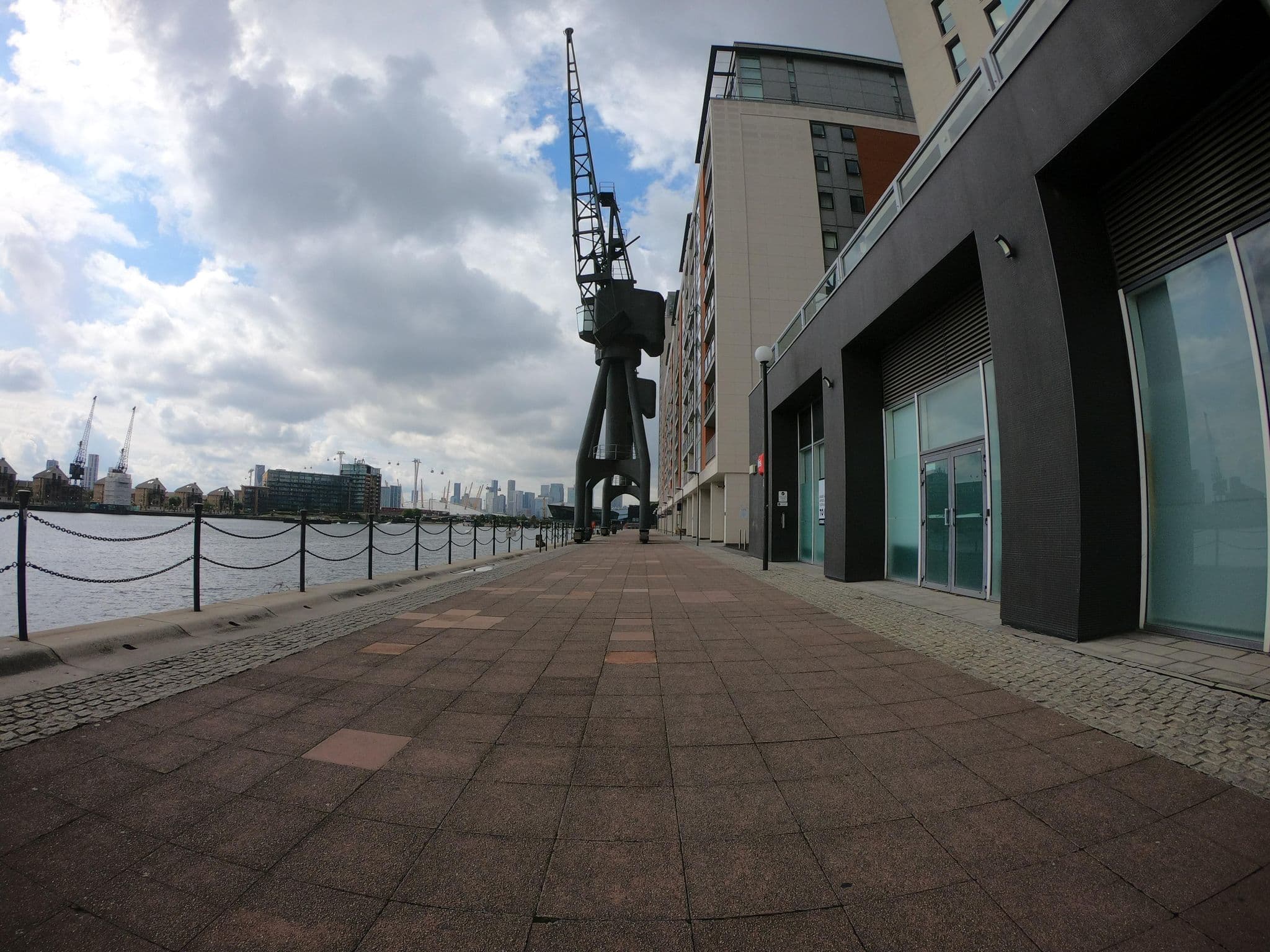 Street view near Room 333, Canning Town — © richlv (CC BY-SA · Mapillary)
