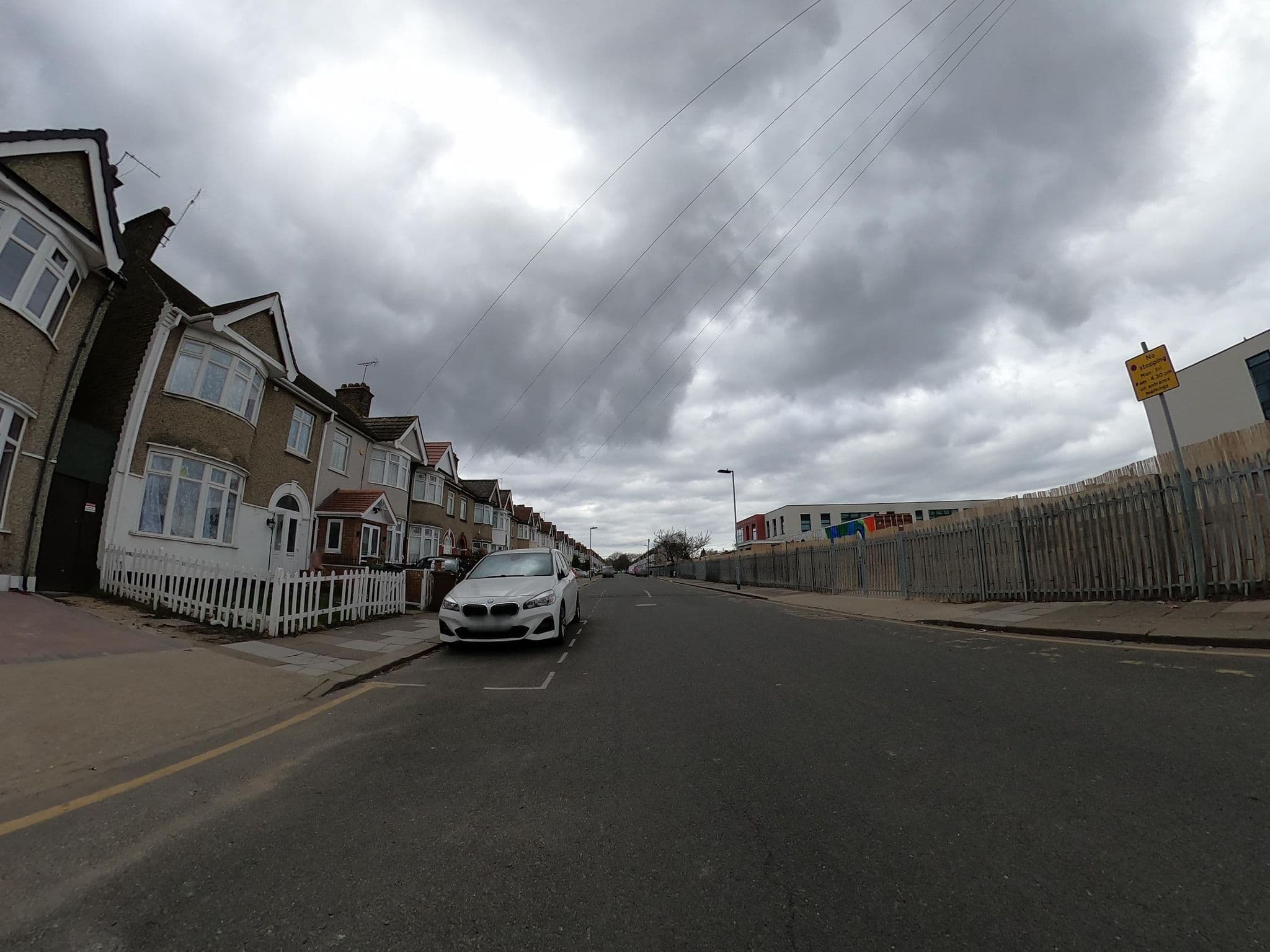Street view near Barking Guest House, Barking — © dankarran (CC BY-SA · Mapillary)