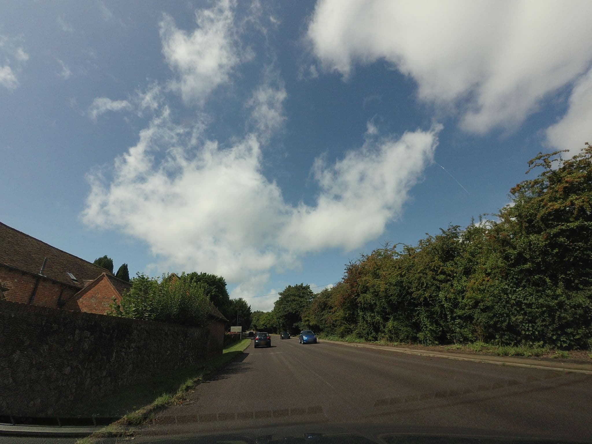 Street view near Hadlow Manor Hotel, Hadlow — © tallguy (CC BY-SA · Mapillary)