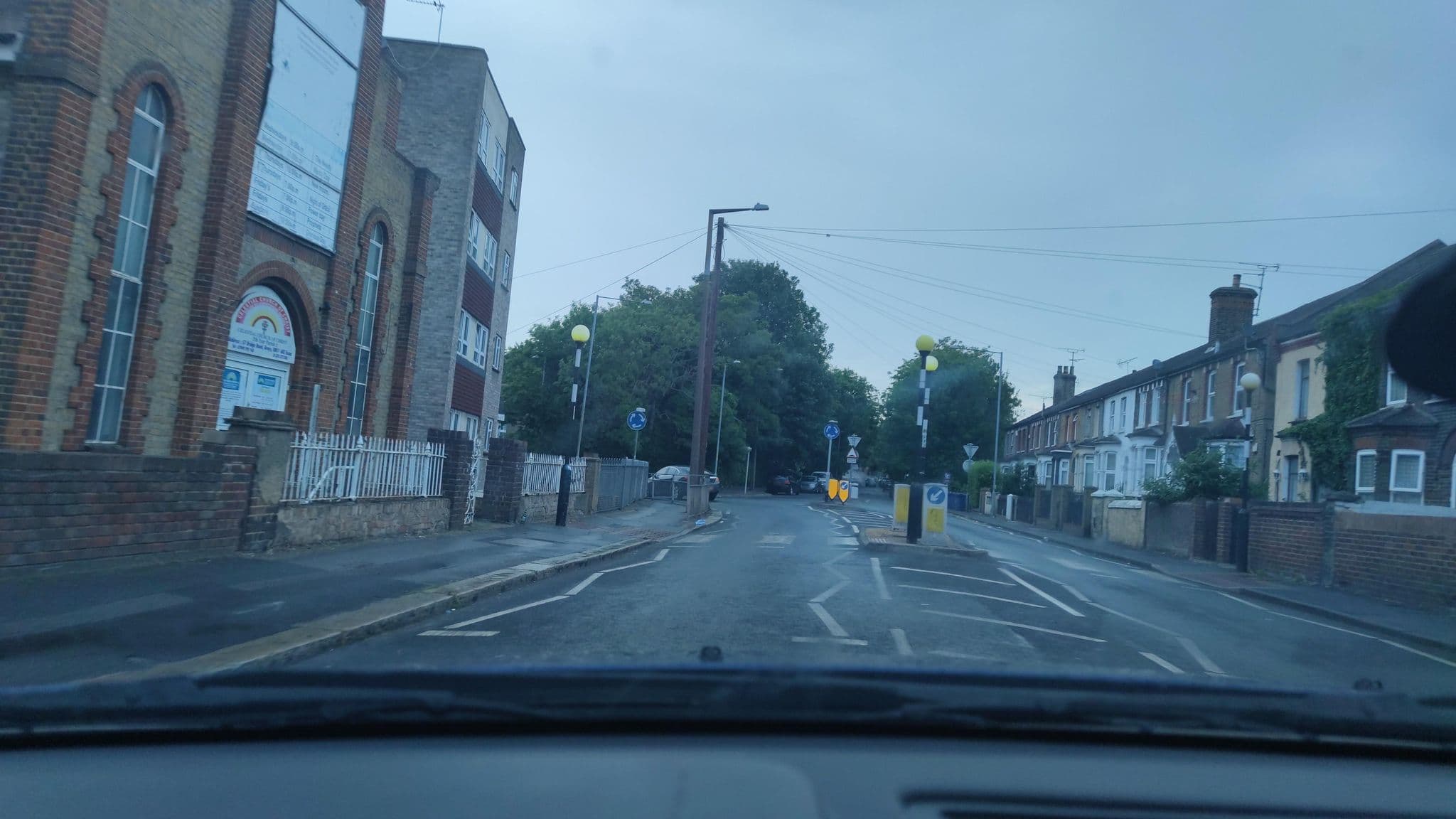 Street view near Grand Sebastian Hotel, Grays — © abeorch (CC BY-SA · Mapillary)