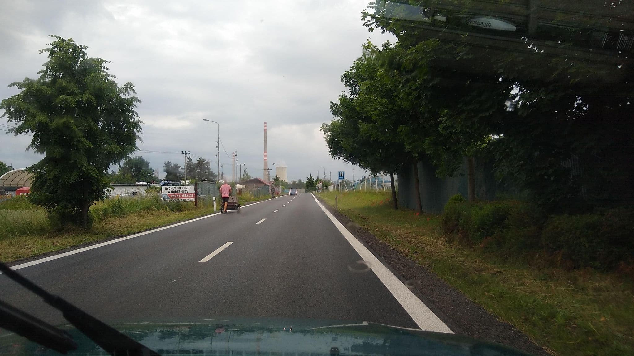 Street view near Josef Kubovsky, Veltrusy — © wegavision (CC BY-SA · Mapillary)