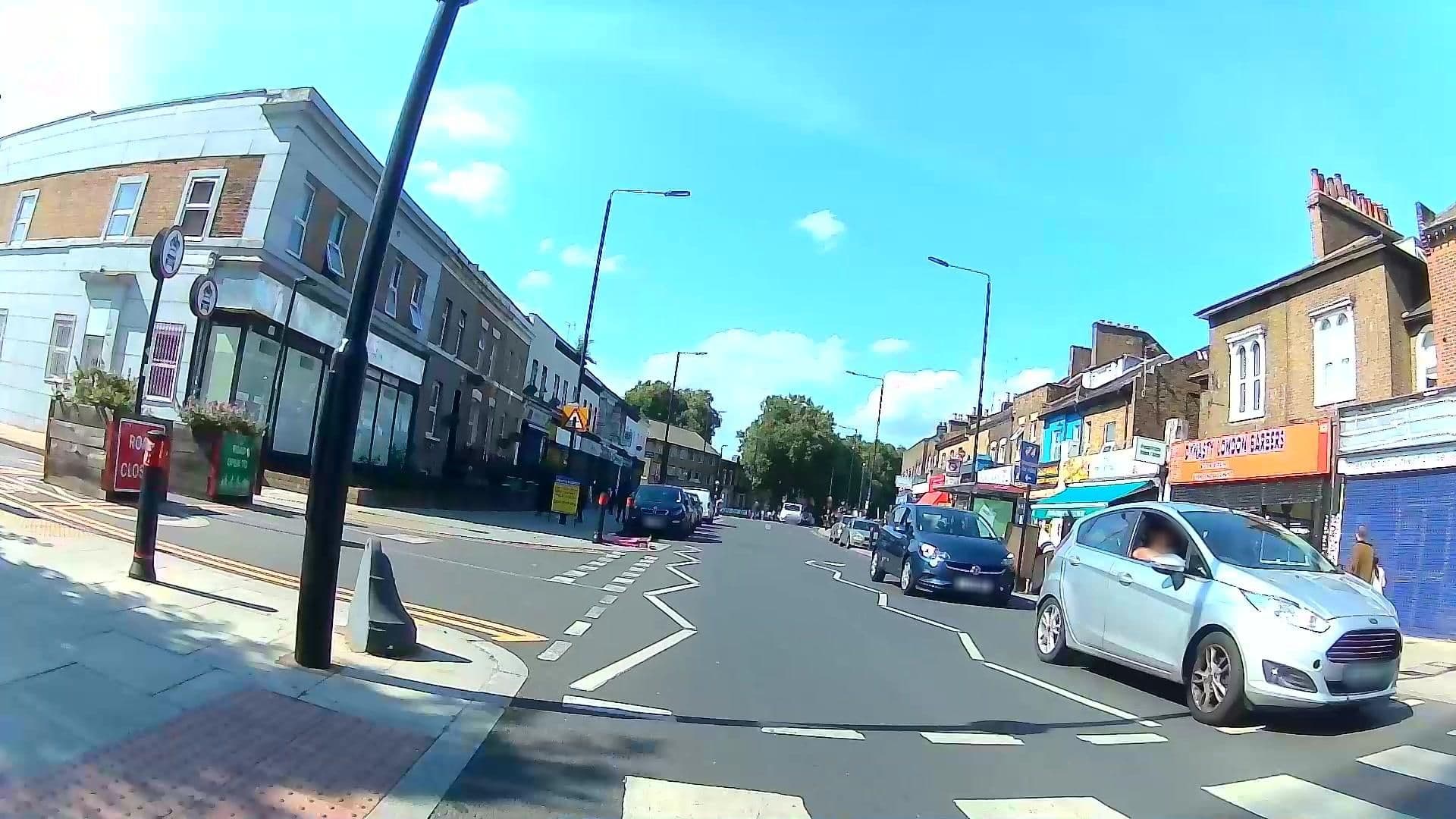 Street view near Glorydale Inn, Leyton — © rskedgell (CC BY-SA · Mapillary)