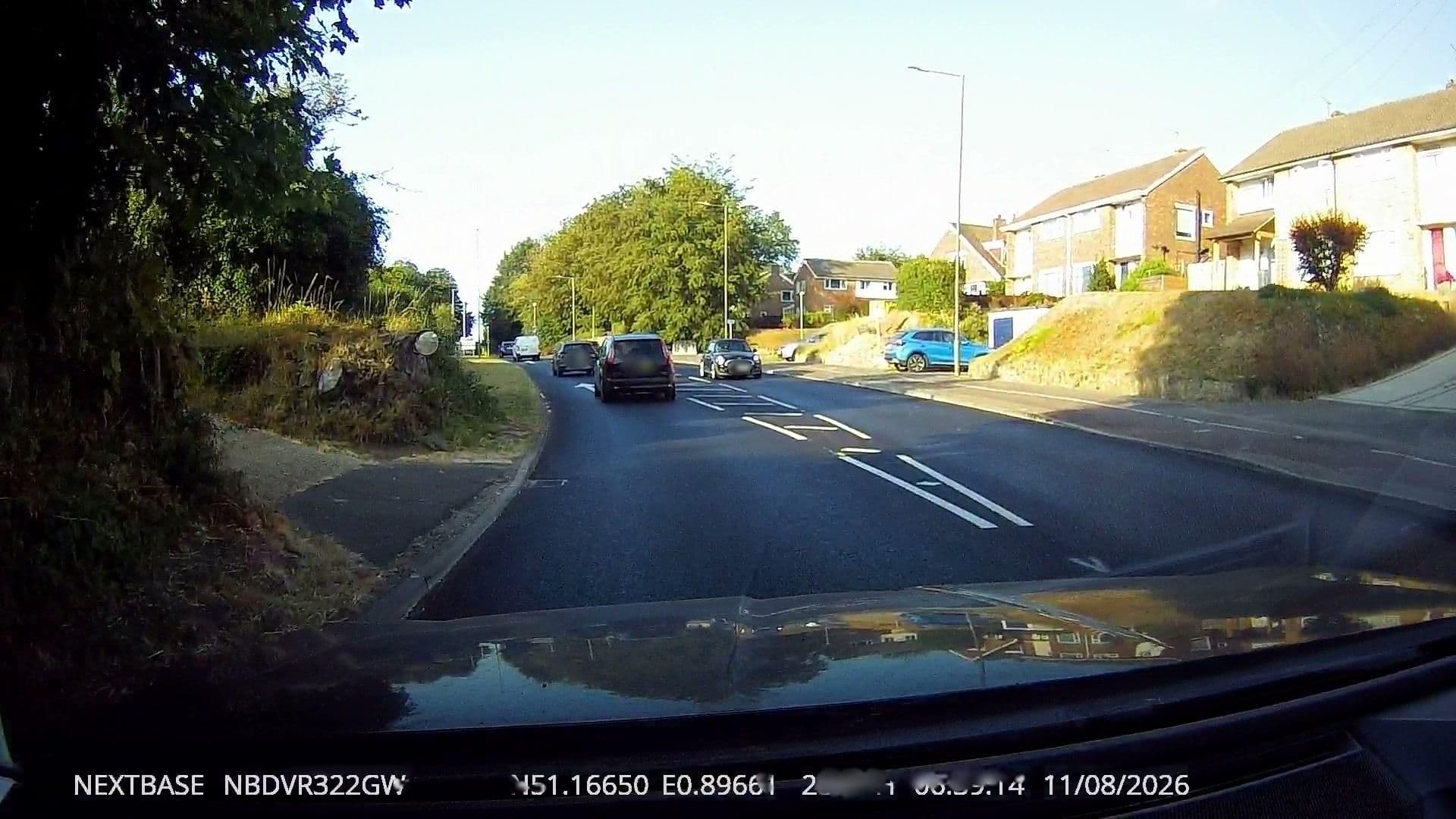 Street view near Spearpoint Hotel, Kennington — © tallguy (CC BY-SA · Mapillary)