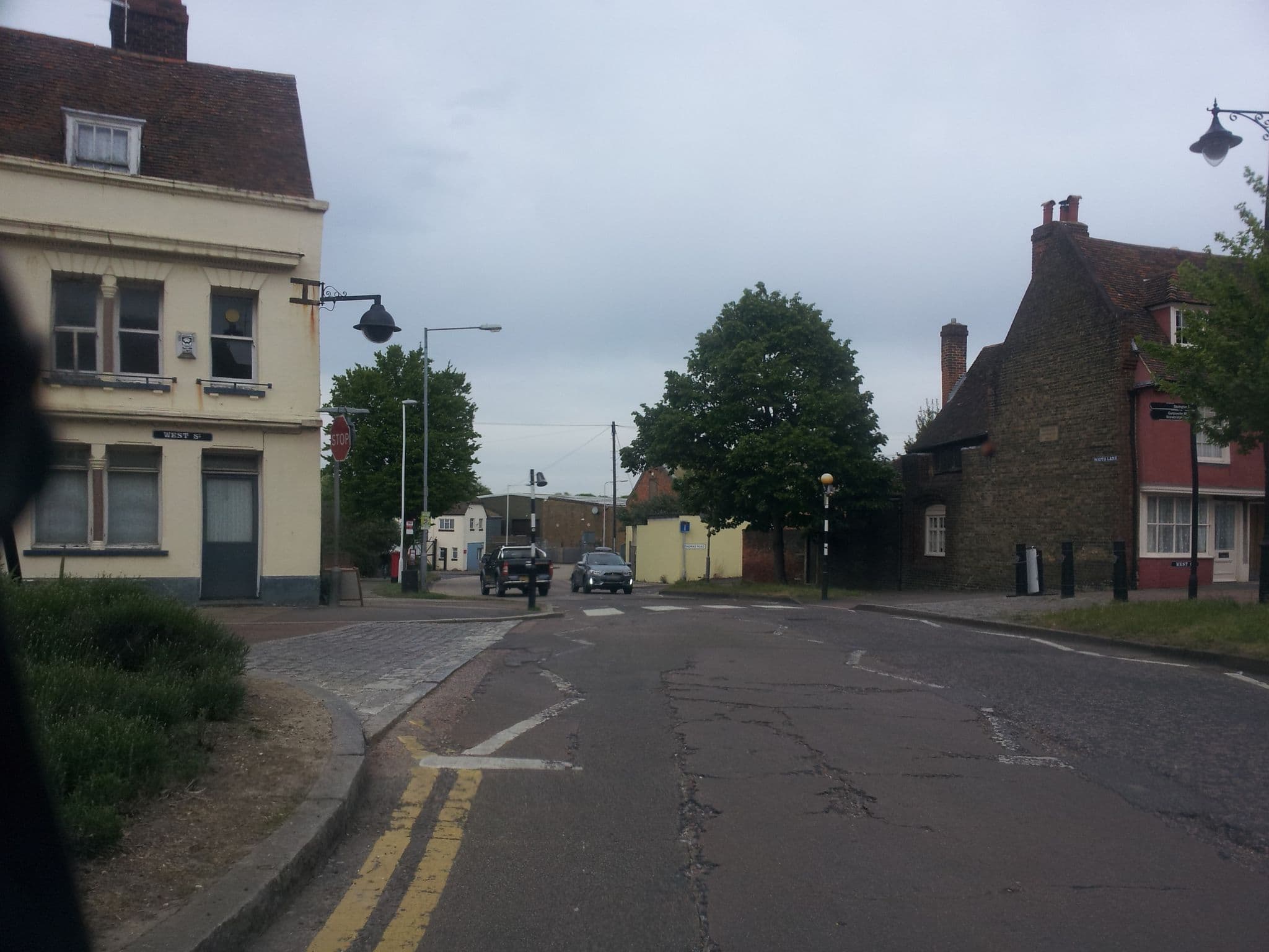 Street view near West St Air B&B, Faversham — © paulbiv (CC BY-SA · Mapillary)