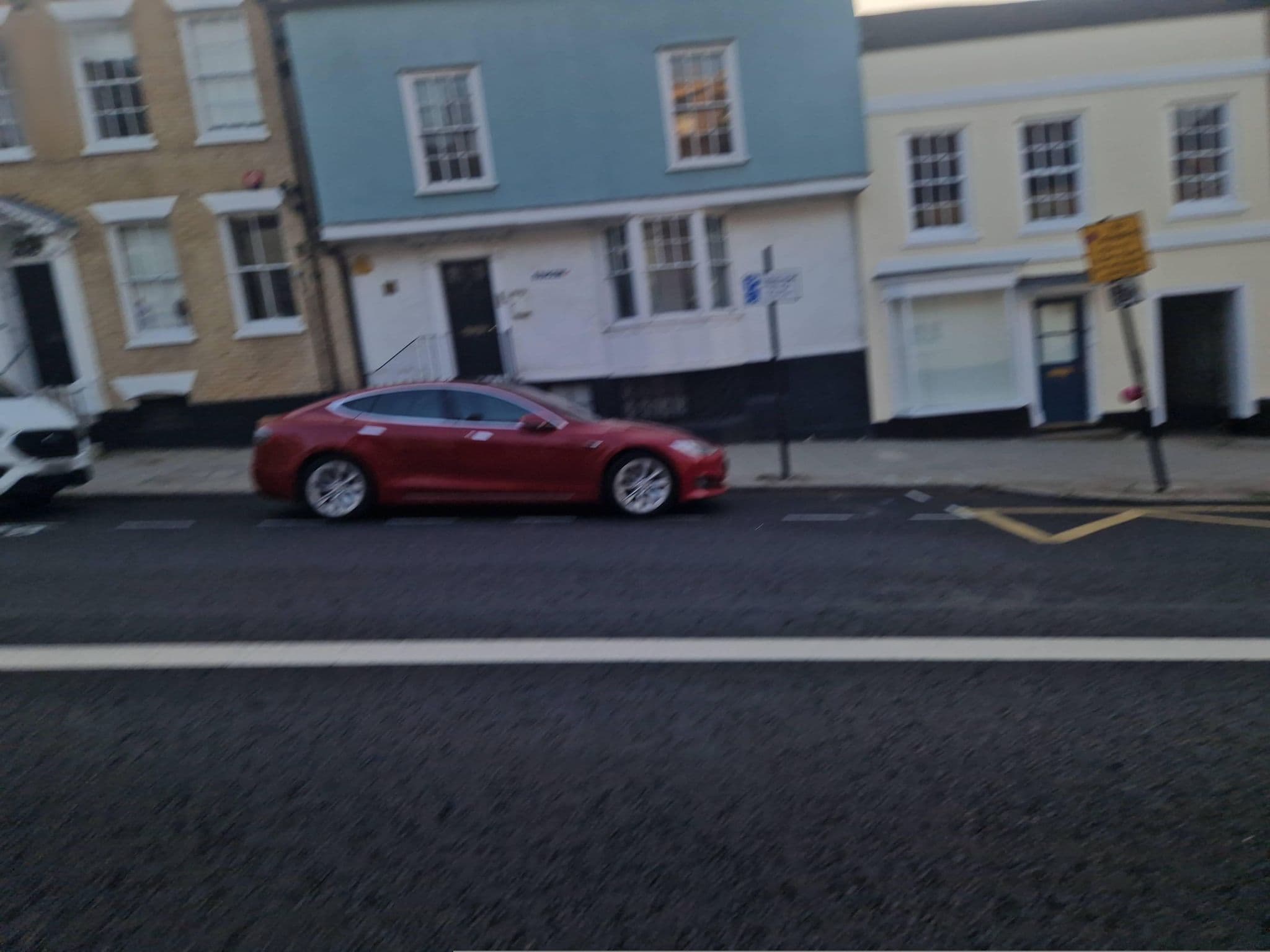 Street view near Blue Ivy Hotel Bar & Restaurant, Colchester — © edloach (CC BY-SA · Mapillary)
