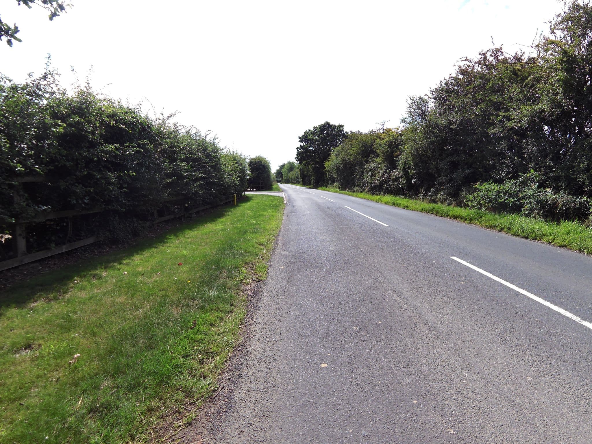 Street view near Stadia Trustees, Boxted — © smsm1 (CC BY-SA · Mapillary)