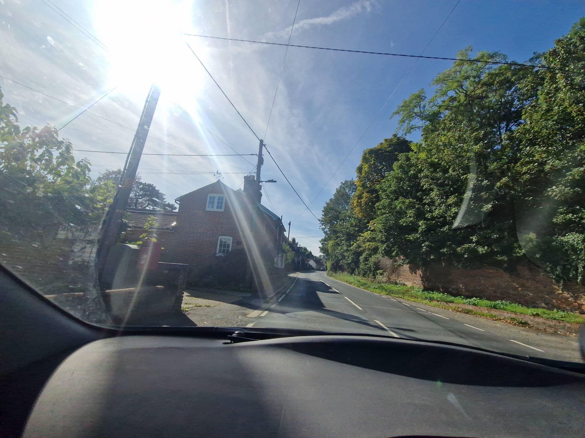 Street view near Riverside Lodge, Earls Colne — © edloach (CC BY-SA · Mapillary)